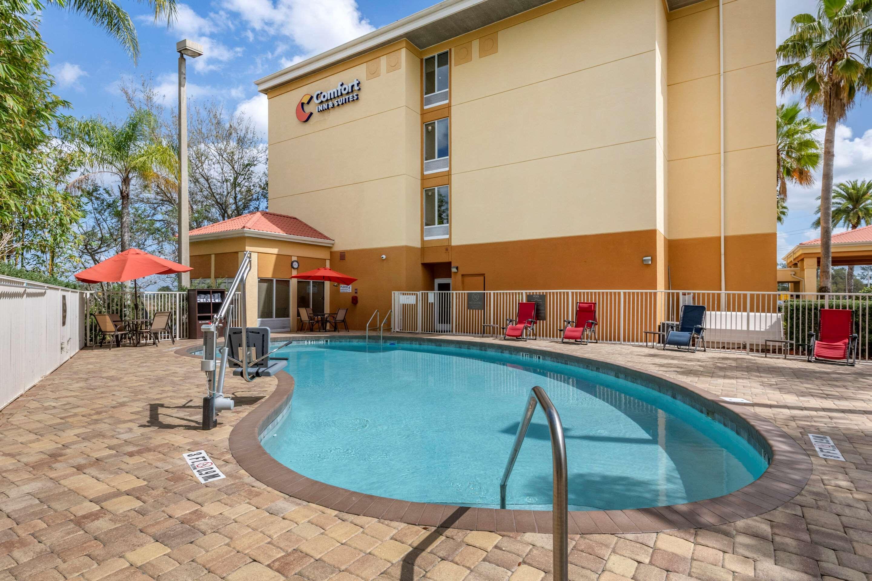 Comfort Inn & Suites Orlando North Sanford Exterior foto