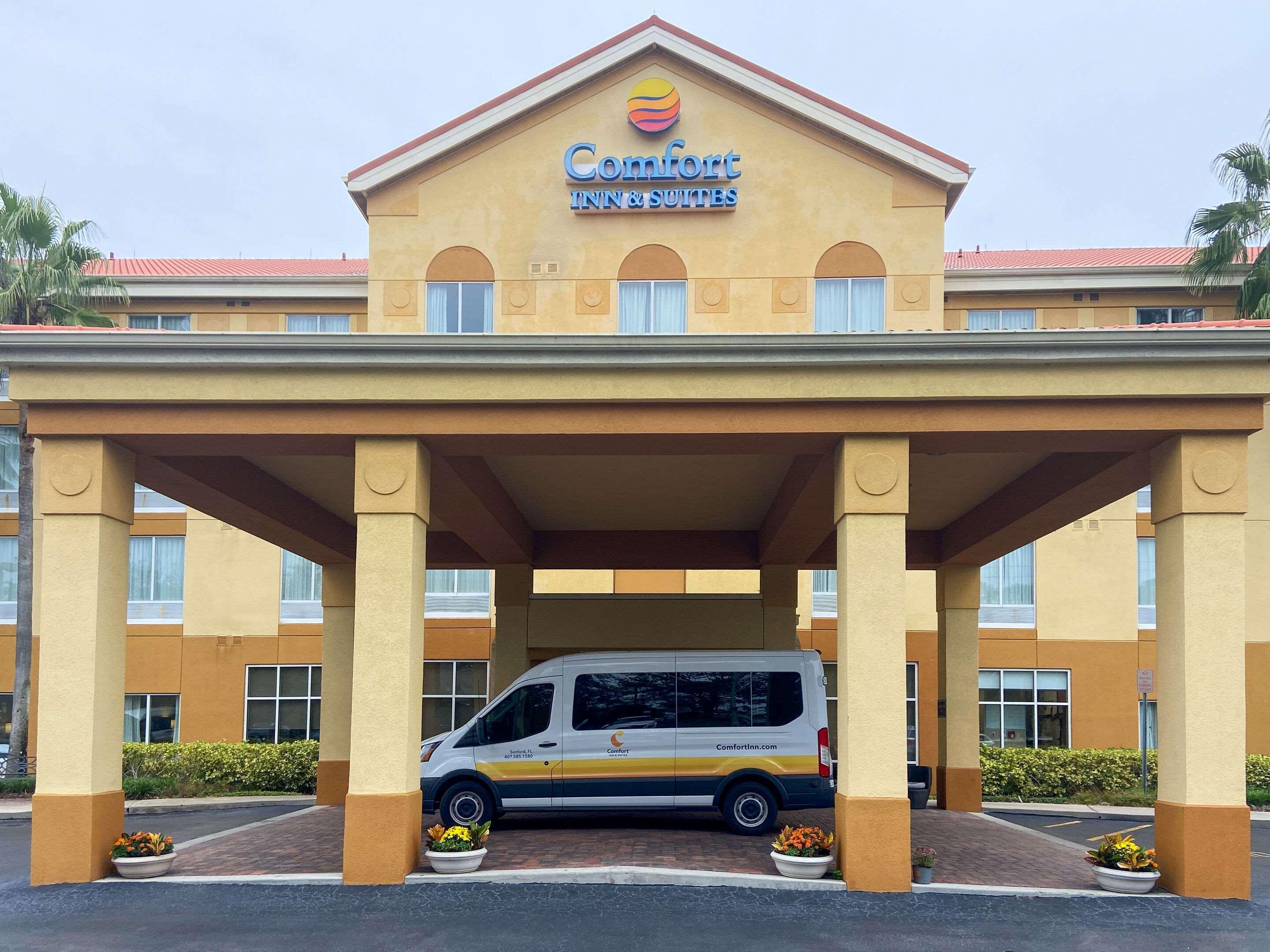 Comfort Inn & Suites Orlando North Sanford Exterior foto